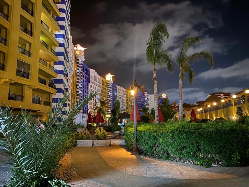 Porto Marina Resort Chalets Families Only El Alamein Exterior photo