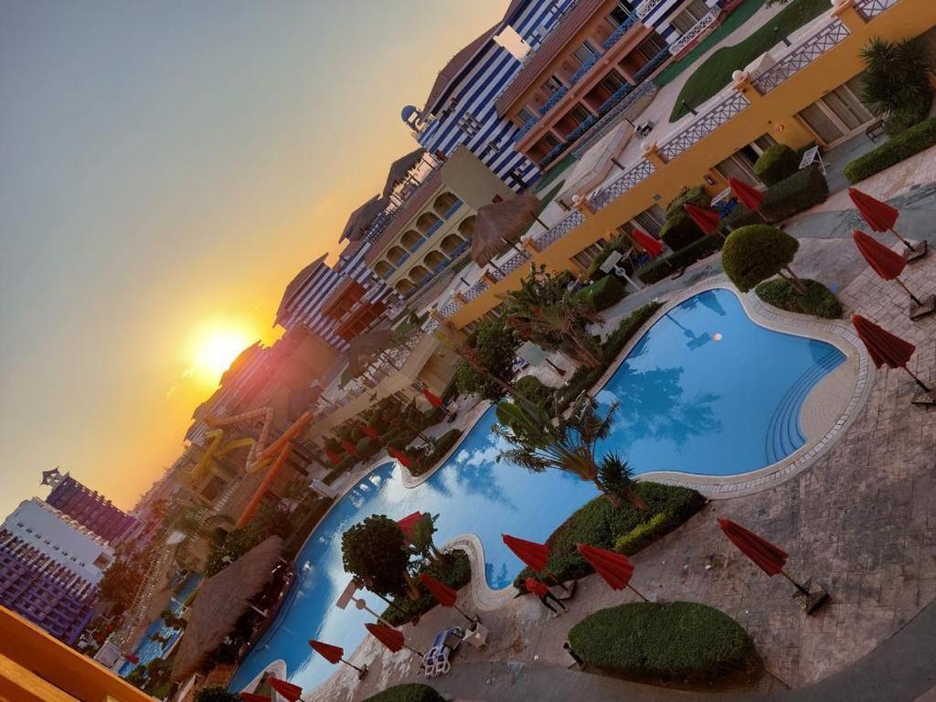 Porto Marina Resort Chalets Families Only El Alamein Exterior photo