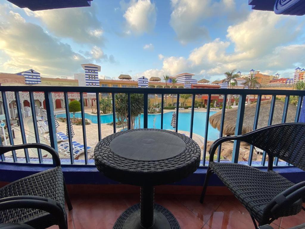 Porto Marina Resort Chalets Families Only El Alamein Exterior photo